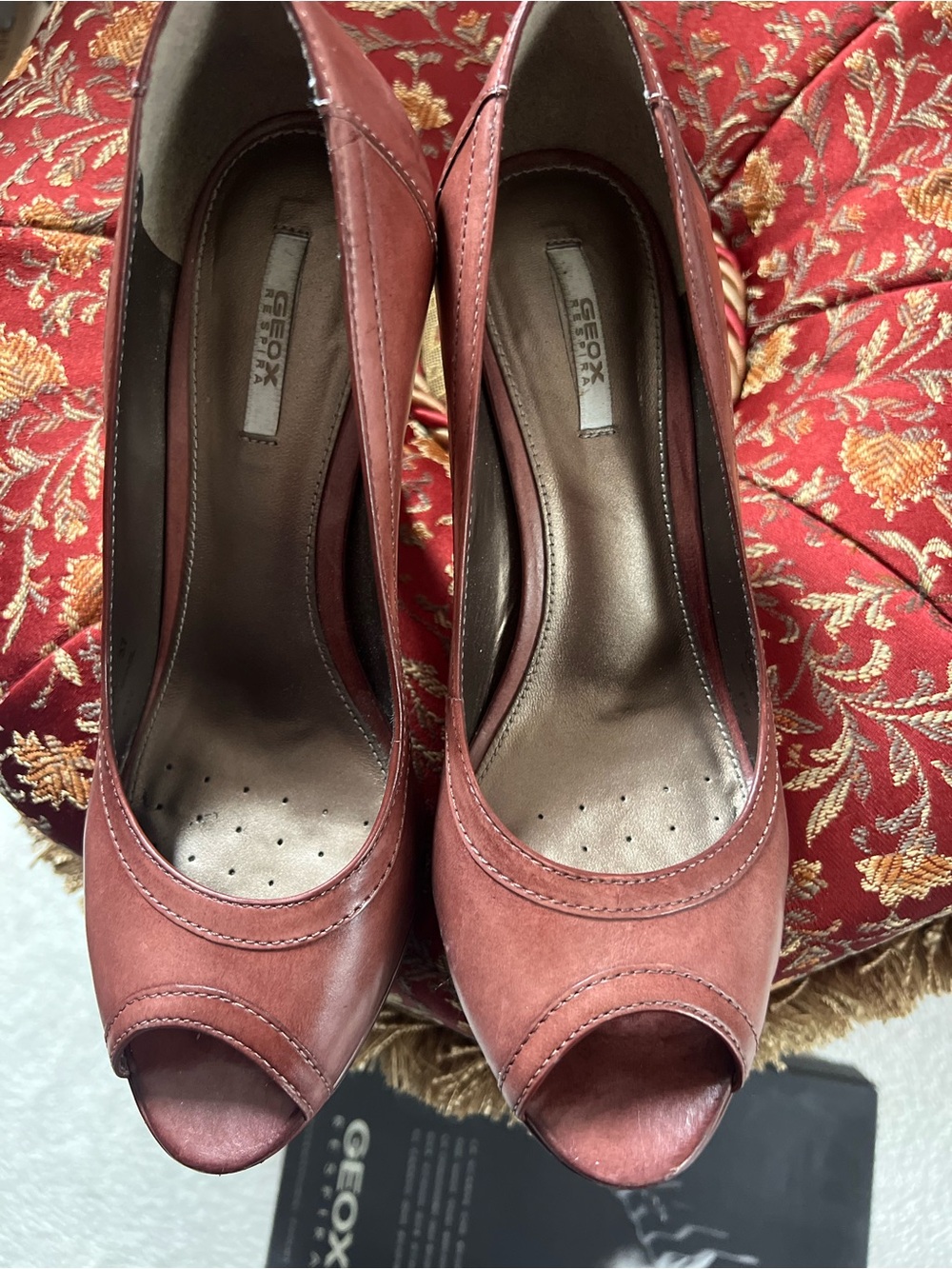 Geox Beautiful Brown/Tan Leather Open Toe Heels - Picture 9 of 12